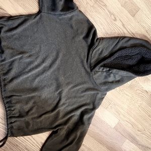 Large American Eagle sherpa lined cropped hoodie